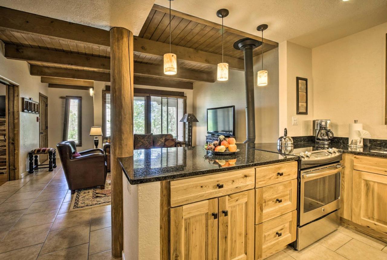 サンタフェAdobe-Style Abode With Amenities - Walk To Plaza!アパートメント エクステリア 写真